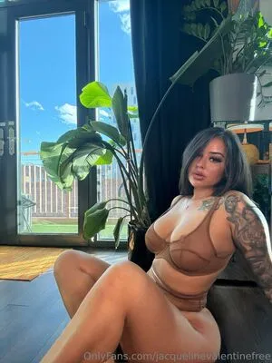 Jacquelinevalentinefree OnlyFans Leaked Free Thumbnail Picture - #BroEw8oA71