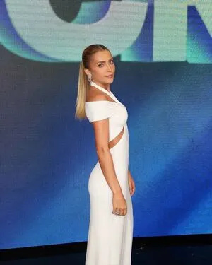 Jade Picon OnlyFans Leaked Free Thumbnail Picture - #qnBGGBs5zs