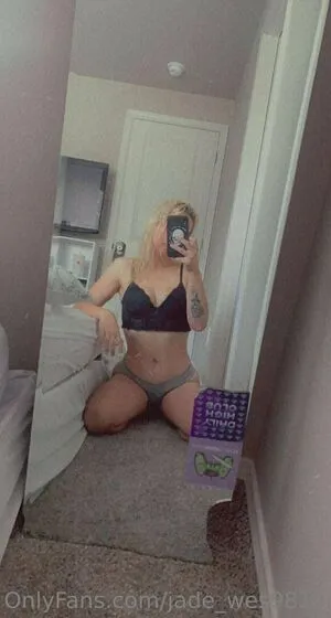 Jade Wes9811 OnlyFans Leaked Free Thumbnail Picture - #L0MRhetcnC