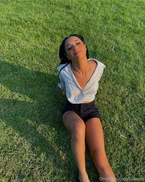 Jadealis OnlyFans Leaked Free Thumbnail Picture - #04aCaIMoAR