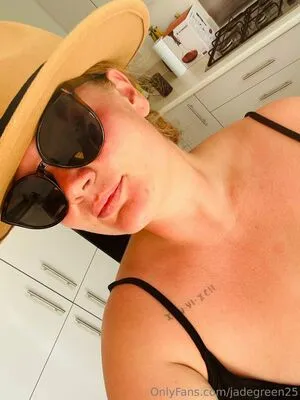 Jadegreen25 OnlyFans Leaked Free Thumbnail Picture - #Pw8VUBJ4Vw