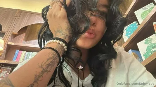 Jadeyjade OnlyFans Leaked Free Thumbnail Picture - #GSAFWN7Vao
