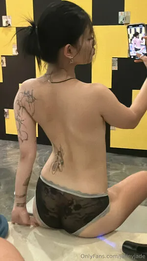 Jadeyjade OnlyFans Leaked Free Thumbnail Picture - #dZ2UfhkDne