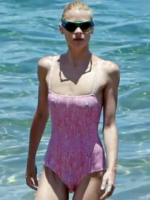 Jaime King OnlyFans Leaked Free Thumbnail Picture - #1ltaSIMMx4