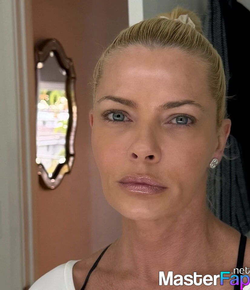 jaime-pressly