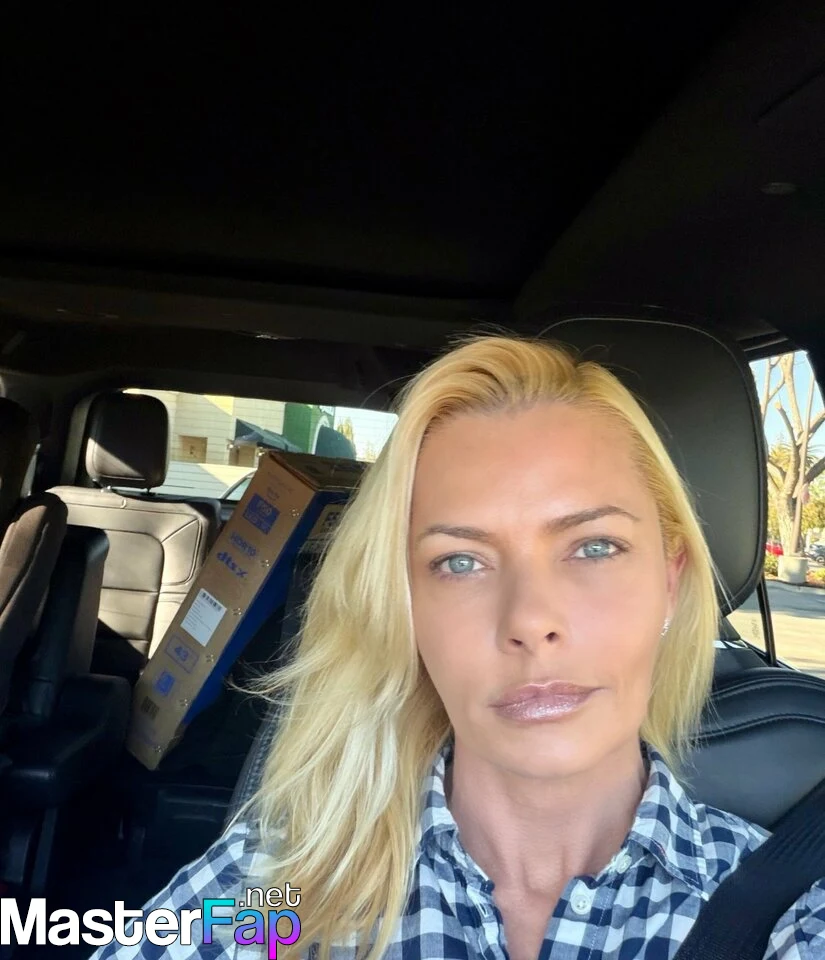 jaime-pressly