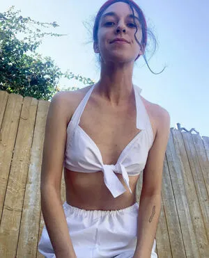 Jamie Loftus OnlyFans Leaked Free Thumbnail Picture - #GpvUIbVE55