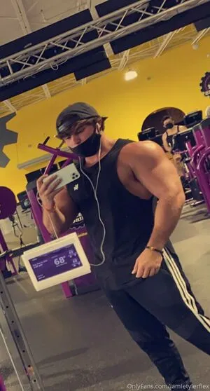 Jamietylerflex OnlyFans Leaked Free Thumbnail Picture - #2YzyyQxgnK