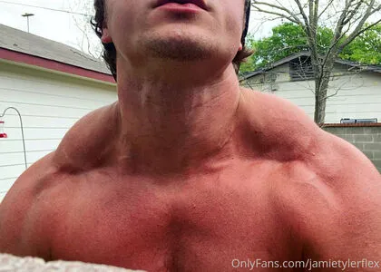 Jamietylerflex OnlyFans Leaked Free Thumbnail Picture - #6eR2graljw