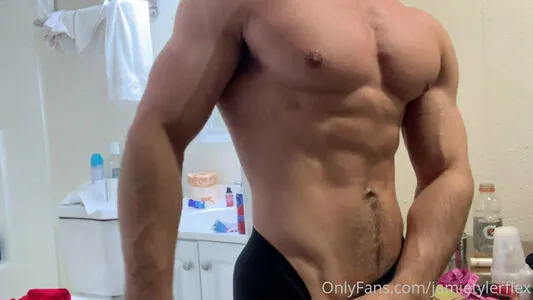 Jamietylerflex OnlyFans Leaked Free Thumbnail Picture - #9dyIJQVIvk