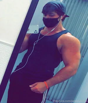 Jamietylerflex OnlyFans Leaked Free Thumbnail Picture - #KHa2cIXTNI