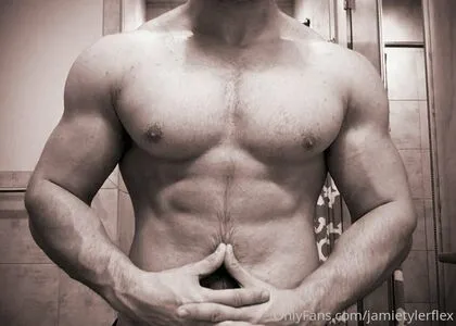 Jamietylerflex OnlyFans Leaked Free Thumbnail Picture - #wY6nMabaJE