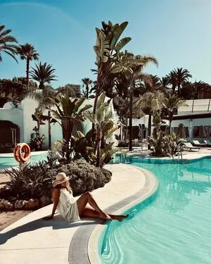 Jana Azizi OnlyFans Leaked Free Thumbnail Picture - #nPGYd2baml