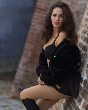 Jana Esser OnlyFans Leaked Free Thumbnail Picture - #UPWTNMYv63