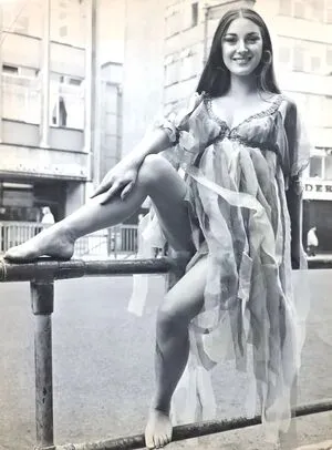 Jane Seymour OnlyFans Leaked Free Thumbnail Picture - #SS9W3ApIxv