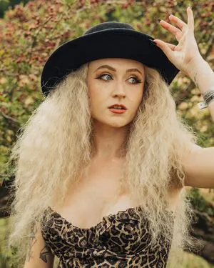Janet Devlin OnlyFans Leaked Free Thumbnail Picture - #GA5tE0t1u7