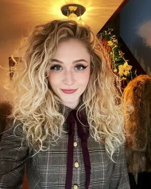 Janet Devlin OnlyFans Leaked Free Thumbnail Picture - #VoIOWGnkaR