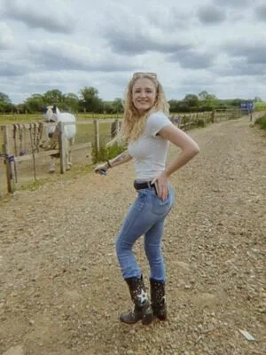 Janet Devlin OnlyFans Leaked Free Thumbnail Picture - #h9CjcsMRVB