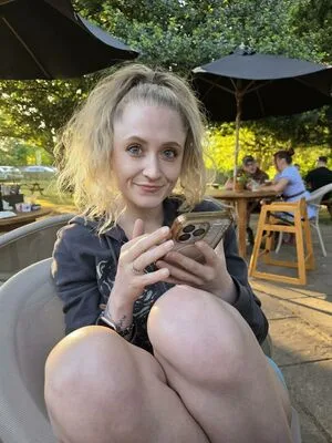 Janet Devlin OnlyFans Leaked Free Thumbnail Picture - #xkQ1TknqbI