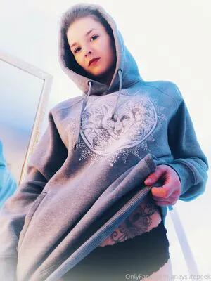 Janeyslifepeek OnlyFans Leaked Free Thumbnail Picture - #js4z9tgKkw