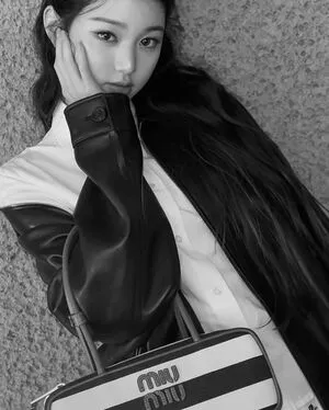 Jang Won Young OnlyFans Leaked Free Thumbnail Picture - #3XSzCEgpK1