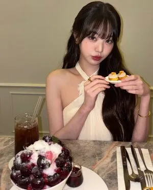 Jang Won Young OnlyFans Leaked Free Thumbnail Picture - #42YHoBrSSW