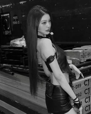 Jang Won Young OnlyFans Leaked Free Thumbnail Picture - #AD2h7Ne82z