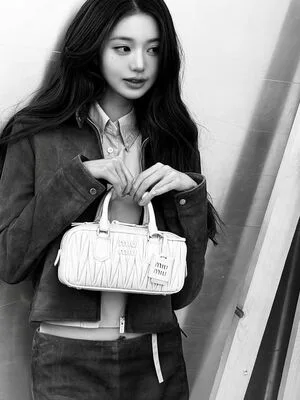 Jang Won Young OnlyFans Leaked Free Thumbnail Picture - #DBAWEeOnoO