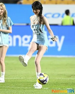 Jang Won Young OnlyFans Leaked Free Thumbnail Picture - #ilH4Tan4xO