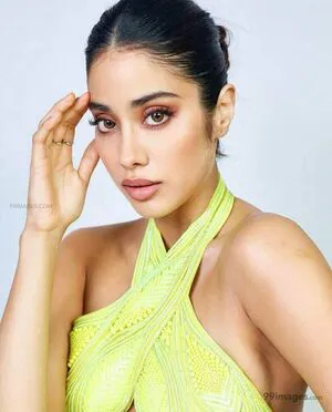 Janhvi Kapoor OnlyFans Leaked Free Thumbnail Picture - #1Rwyhhoo86