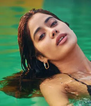 Janhvi Kapoor OnlyFans Leaked Free Thumbnail Picture - #MdAmqAfcYu