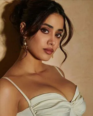 Janhvi Kapoor OnlyFans Leaked Free Thumbnail Picture - #U263Gv7Gs1