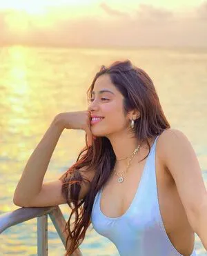 Janhvi Kapoor OnlyFans Leaked Free Thumbnail Picture - #jEPQvCS6sq