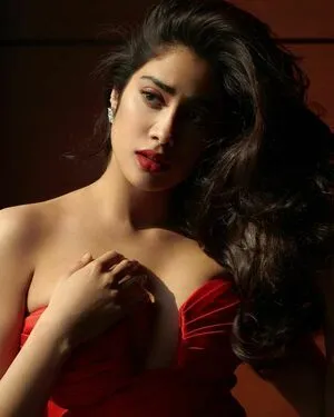 Janhvi Kapoor OnlyFans Leaked Free Thumbnail Picture - #vESZ8U8L9y