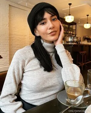 Janice Griffith OnlyFans Leaked Free Thumbnail Picture - #xW1skkDFJK