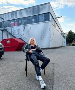 Janin Ullmann OnlyFans Leaked Free Thumbnail Picture - #f8vDjl5LS3