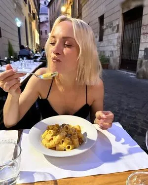 Janin Ullmann OnlyFans Leaked Free Thumbnail Picture - #hU0EaHBIEX
