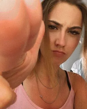 Janina Hille OnlyFans Leaked Free Thumbnail Picture - #dGU22x1Q00