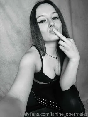 Janine Obermeier OnlyFans Leaked Free Thumbnail Picture - #u0No2ItVJ8