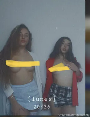 Janiss Oficial OnlyFans Leaked Free Thumbnail Picture - #3Q20mir3c1