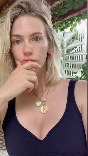 January Jones OnlyFans Leaked Free Thumbnail Picture - #4TgeGO8VwL