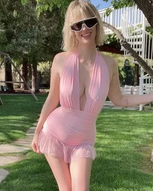 January Jones OnlyFans Leaked Free Thumbnail Picture - #CMheJAxKBz