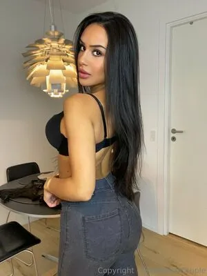 Jasmiinsecretsfree OnlyFans Leaked Free Thumbnail Picture - #8313y8hiXd