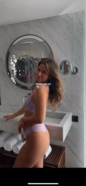 Jasmin Azizam OnlyFans Leaked Free Thumbnail Picture - #4OrUTAcFBd
