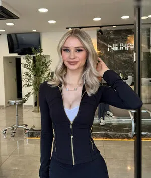 Jasmin Schneider OnlyFans Leaked Free Thumbnail Picture - #69y6Nsh1CW