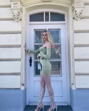 Jasmin Schneider OnlyFans Leaked Free Thumbnail Picture - #FOYVql49as