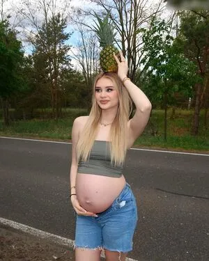 Jasmin Schneider OnlyFans Leaked Free Thumbnail Picture - #GHPuXhb2Vy