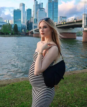 Jasmin Schneider OnlyFans Leaked Free Thumbnail Picture - #MebZEuvggx