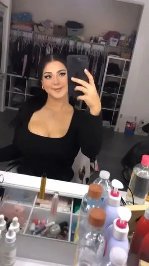 Jasmine M OnlyFans Leaked Free Thumbnail Picture - #TwaHfFAvUF