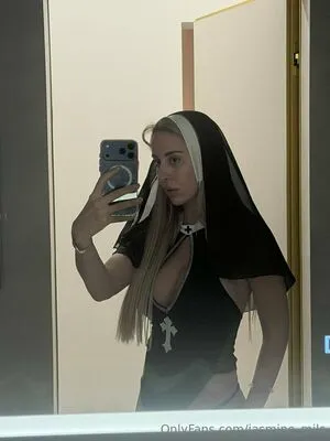 Jasmine Mills OnlyFans Leaked Free Thumbnail Picture - #2pelIc3AZL